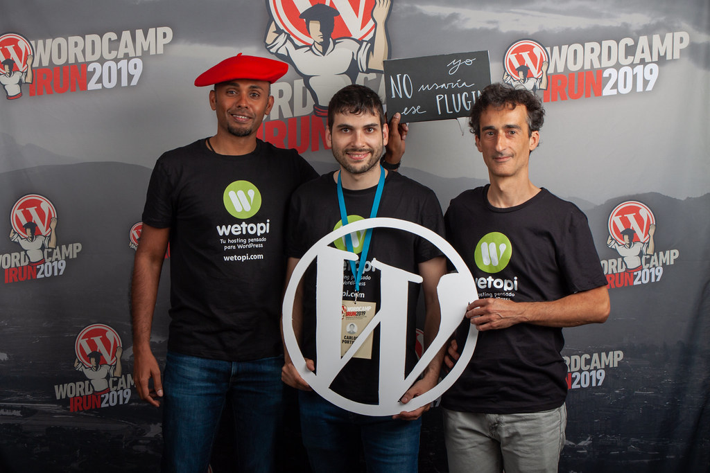 Representando a Wetopi en la WordCamp Irún